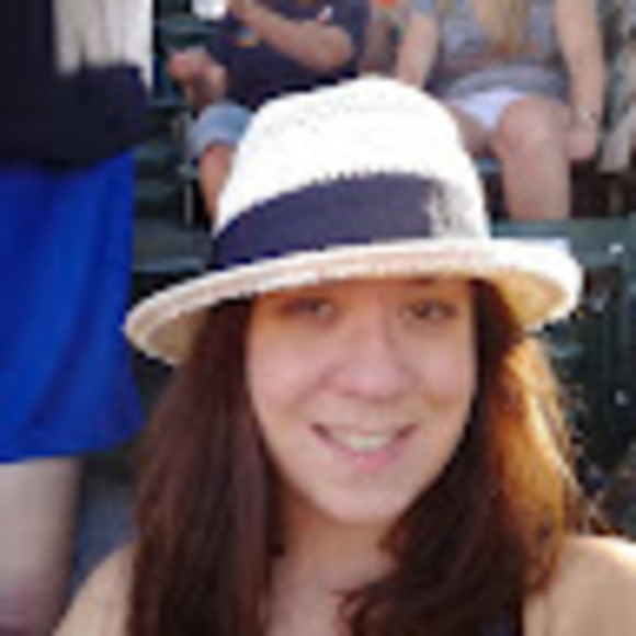 Meet your Posher, Lauren - Picture 1 of 1